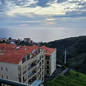 sunset-star.madeira-islandshotels.com/